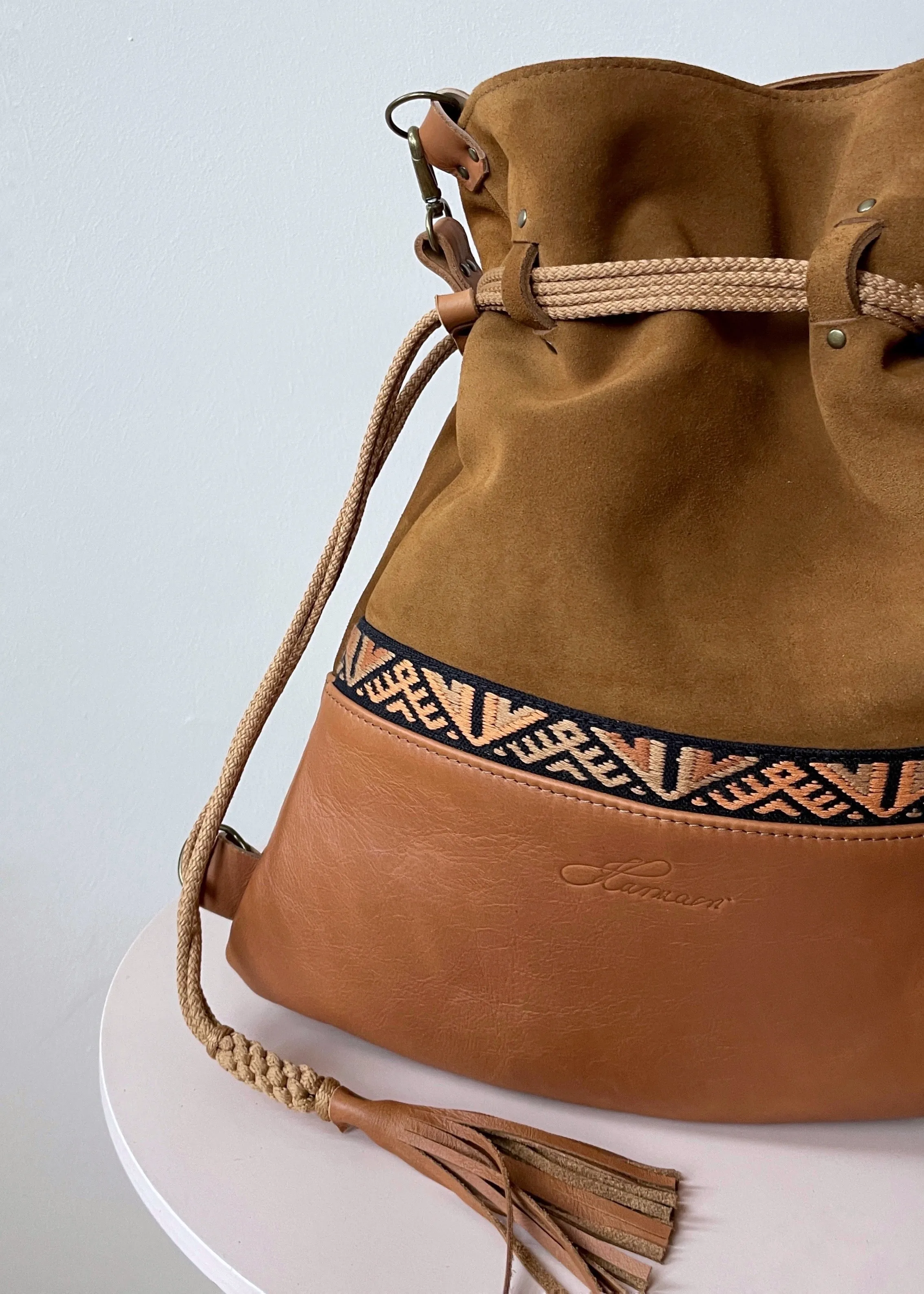 BROWN GEOMETRIC BACKPACK/TOTEBAG