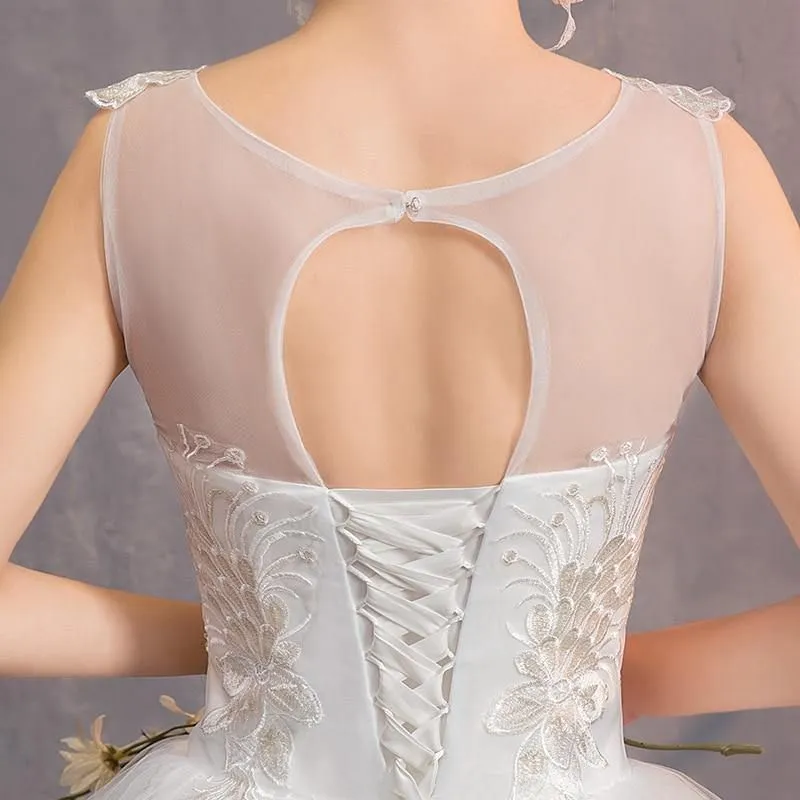 Elegant Wedding Dresses O-Neck Sleeveless Ball Gown Lace Embroidery Tulle