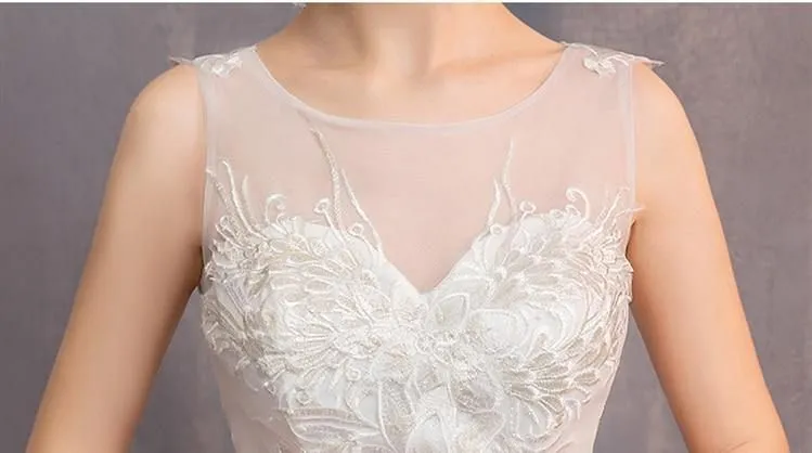Elegant Wedding Dresses O-Neck Sleeveless Ball Gown Lace Embroidery Tulle