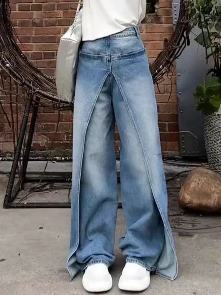 Hochgeschnittene Jean mit Rock-Einsatz im oberen Bereich patchwork