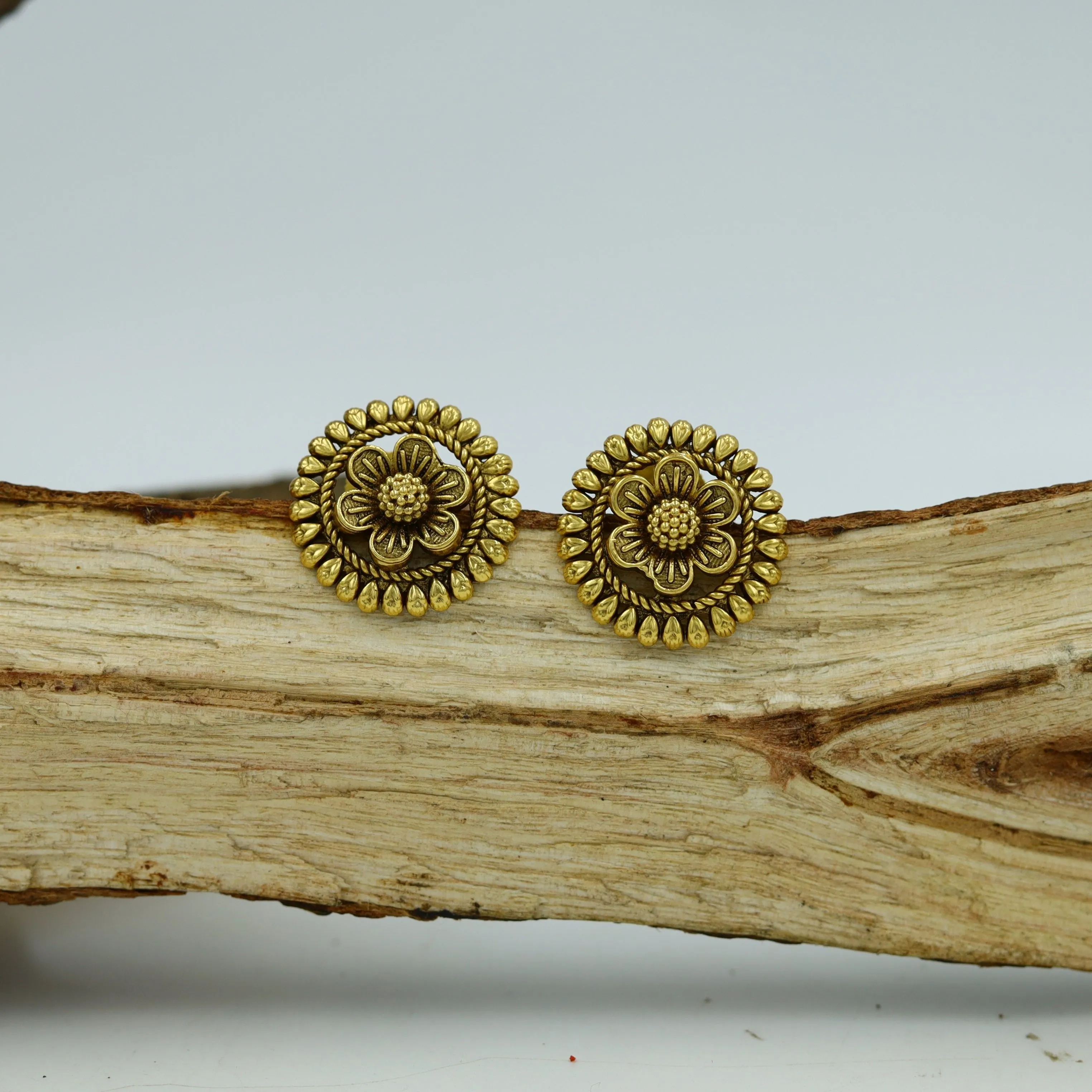 Tops/Studs Antique Earring 12278-28