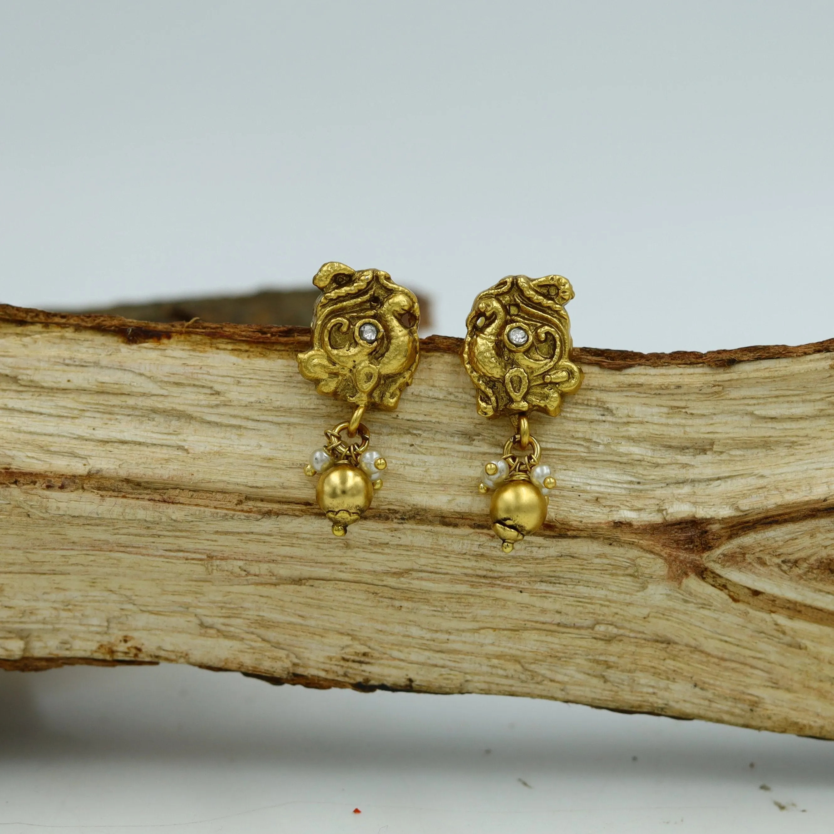 Tops/Studs Antique Earring 12348-28